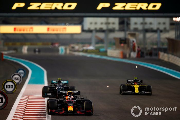 Max Verstappen, Red Bull Racing RB16, Valtteri Bottas, Mercedes F1 W11, Esteban Ocon, Renault F1 Team R.S.20