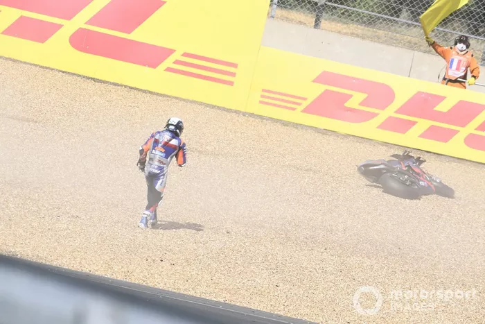 Caída de Miguel Oliveira, Red Bull KTM Tech 3