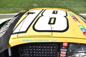 #18: Kyle Busch, Joe Gibbs Racing, Toyota Camry M&M's