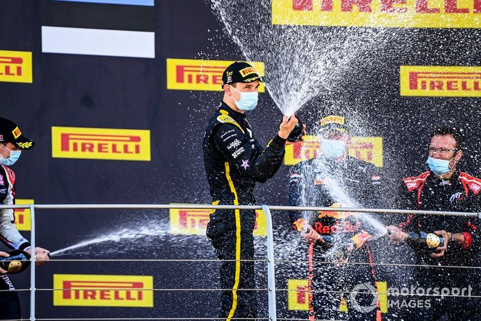 Podio: ganador Christian Lundgaard, ART Grand Prix