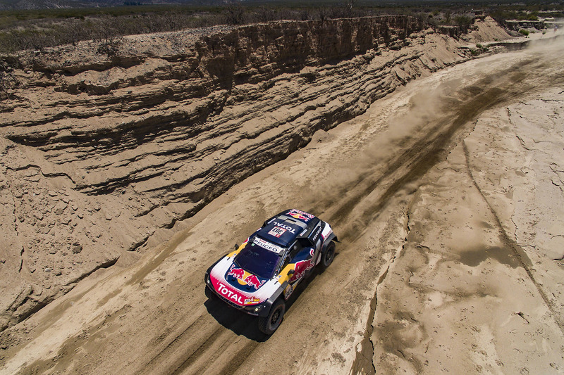 10. #303 Peugeot Sport Peugeot 3008 DKR: Carlos Sainz, Lucas Cruz