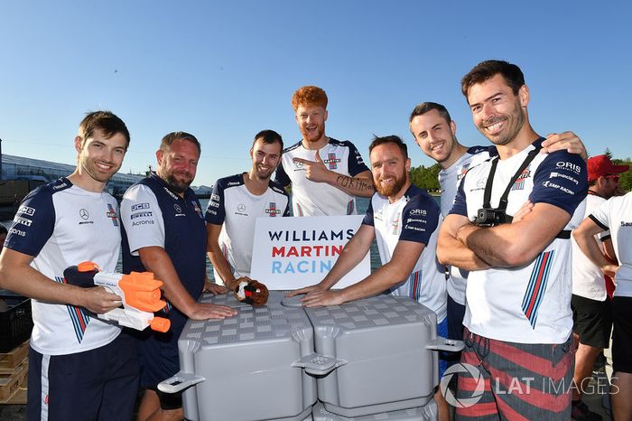 Williams en la carrera de balsas