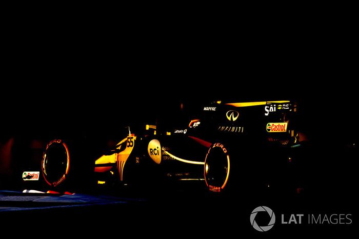 Carlos Sainz Jr., Renault Sport F1 Team RS17