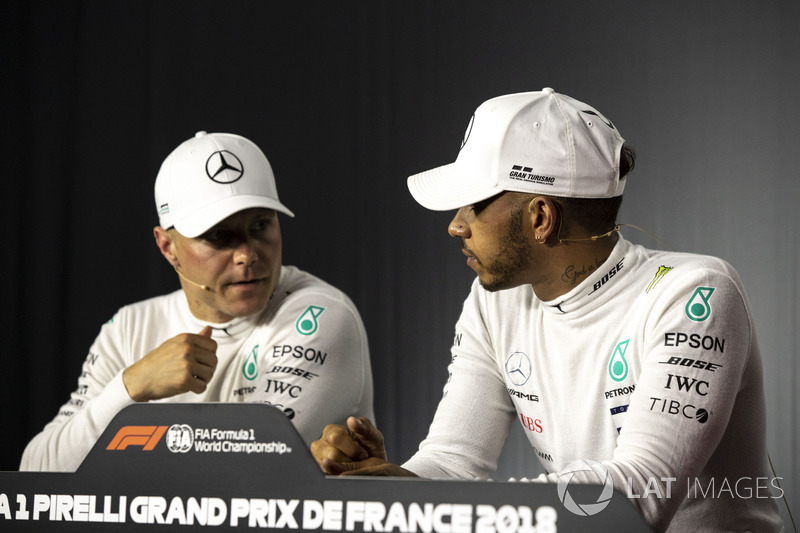Valtteri Bottas, Mercedes-AMG F1 ve Lewis Hamilton, Mercedes-AMG F1 Basın Toplantısı