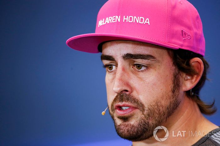 Fernando Alonso, McLaren, en la conferencia de prensa