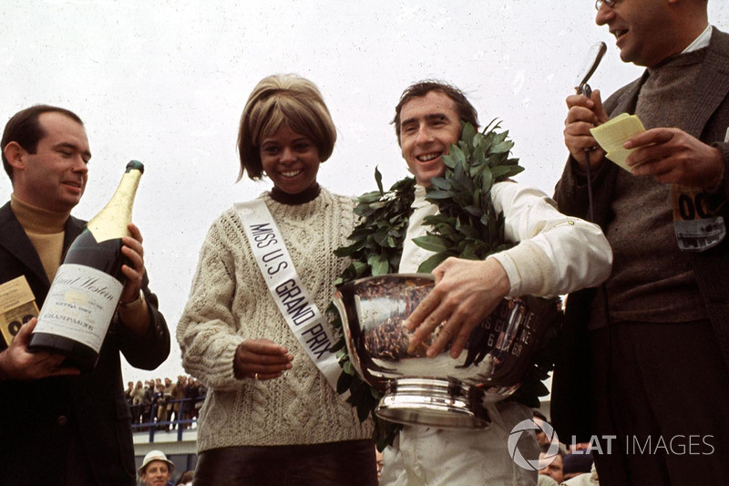 Le vainqueur Jackie Stewart, Matra MS10