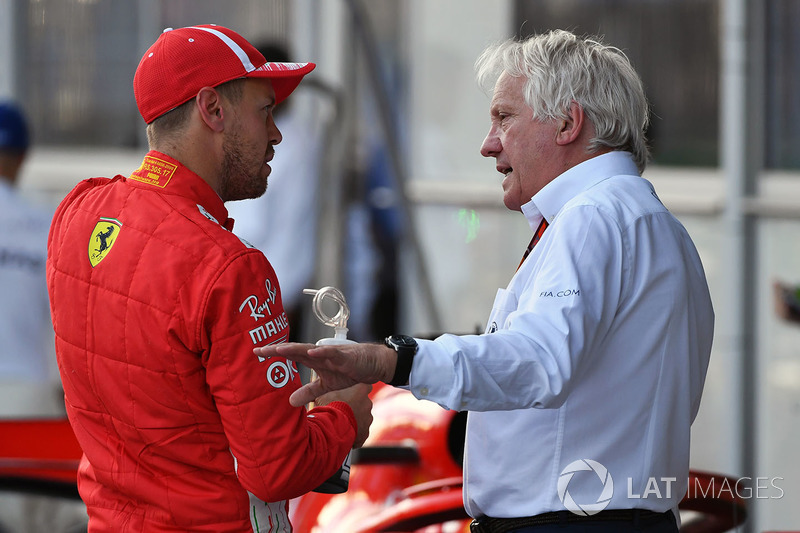 Sebastian Vettel, Ferrari e Charlie Whiting, Delegato FIA
