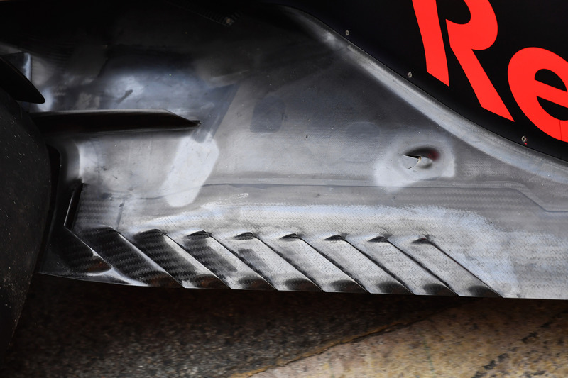 Red Bull Racing RB14 detalle del piso trasero