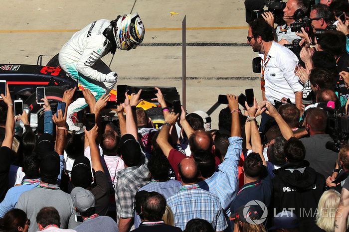 Ganador de Estados Unidos 2017 Lewis Hamilton, Mercedes AMG F1