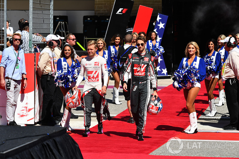 Kevin Magnussen, Haas F1 and Romain Grosjean, Haas F1