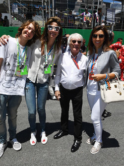 Bernie Ecclestone, guests