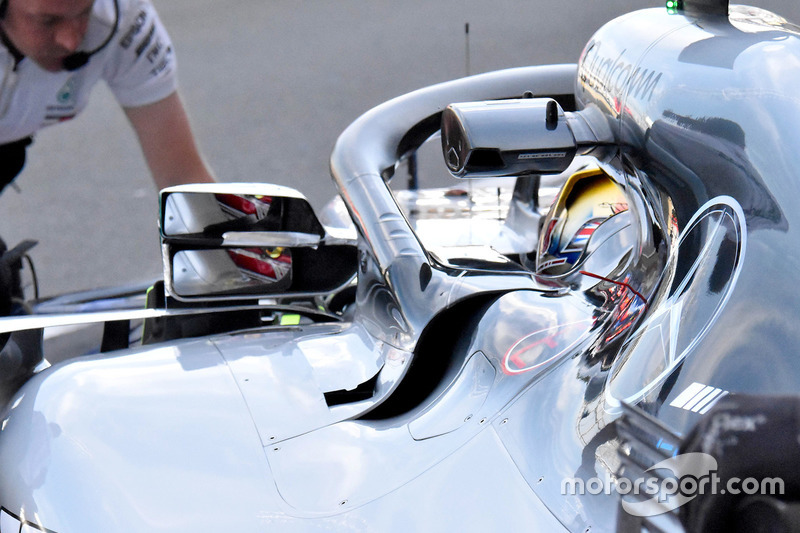 Lewis Hamilton, Mercedes AMG F1 W09 ayna