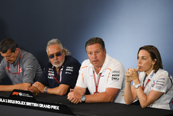 Guenther Steiner Haas F1 Team, Dr. Vijay Mallya, Force India Formula One Team, Zak Brown, McLaren Racing CEO ve Claire Williams, Williams