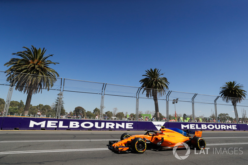 Stoffel Vandoorne, McLaren MCL33 Renault