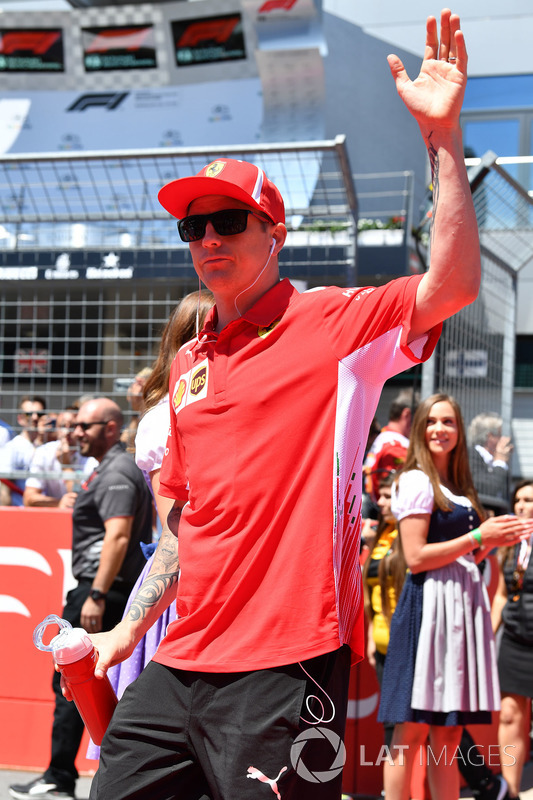Kimi Raikkonen, Ferrari on the drivers parade