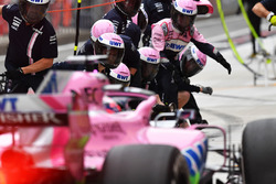 Arrêt au stand de Sergio Perez, Force India VJM11