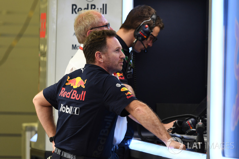 Christian Horner, Red Bull Racing Team Principal and Dr Helmut Marko, Red Bull Motorsport Consultant in the garage