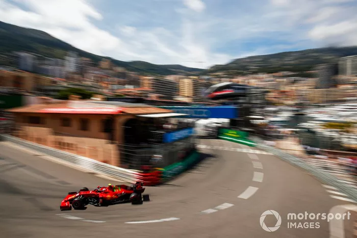 Carlos Sainz Jr., Ferrari SF21  