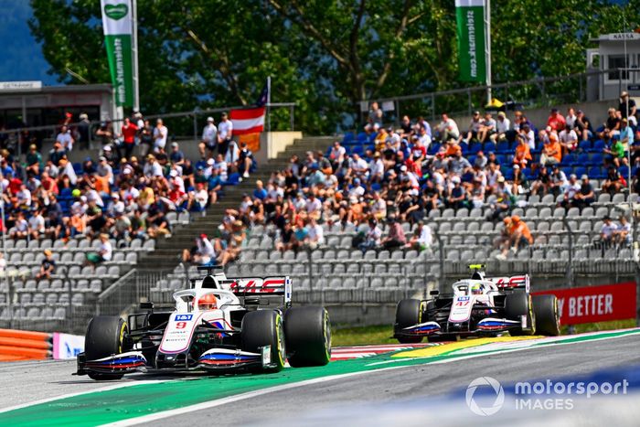 Nikita Mazepin, Haas VF-21, Mick Schumacher, Haas VF-21