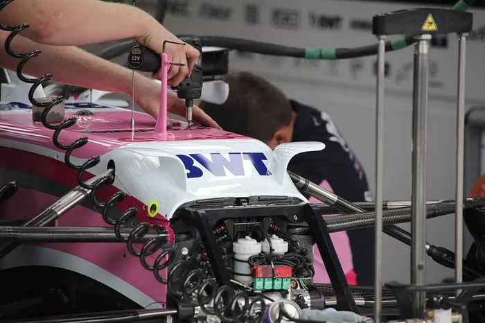 Detalle delantero del Racing Point RP19