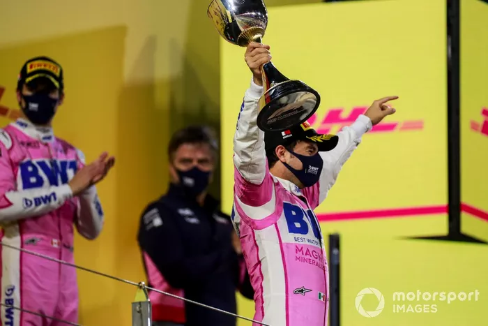 Podio: ganador de la carrera Sergio Pérez, Racing Point celebra