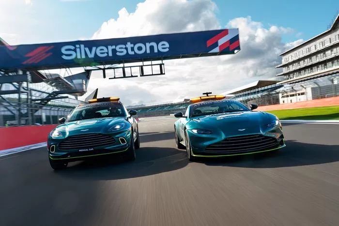 Aston Martin coche médico y safety car de la F1