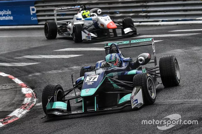 Billy Monger, Carlin