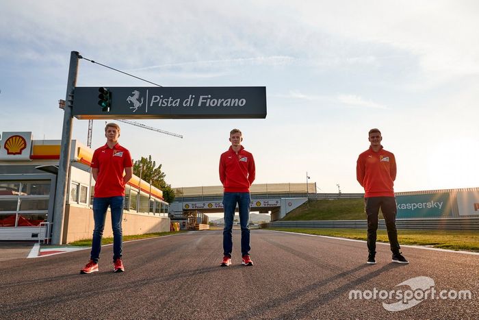 Callum Ilott, Mick Schumacher y Robert Shwartzman, Ferrari Driver Academy