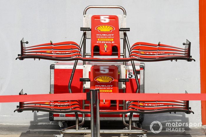 Alla frontale della vettura di Sebastian Vettel, Ferrari SF1000
