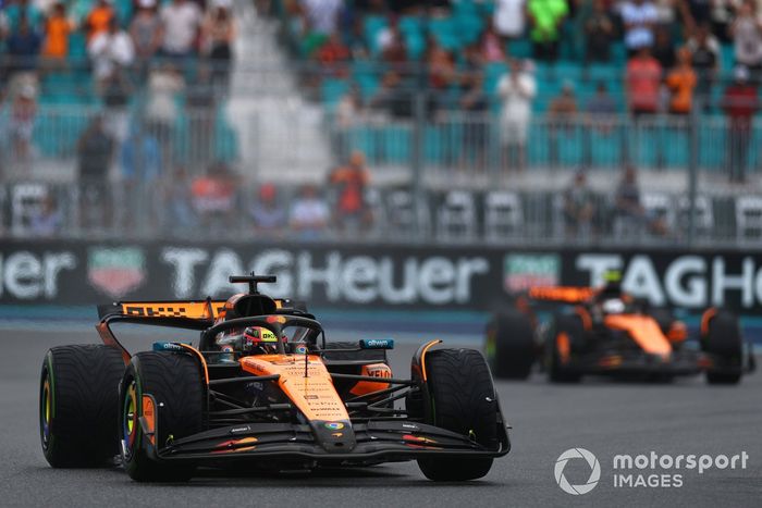 Lando Norris, McLaren, Oscar Piastri
