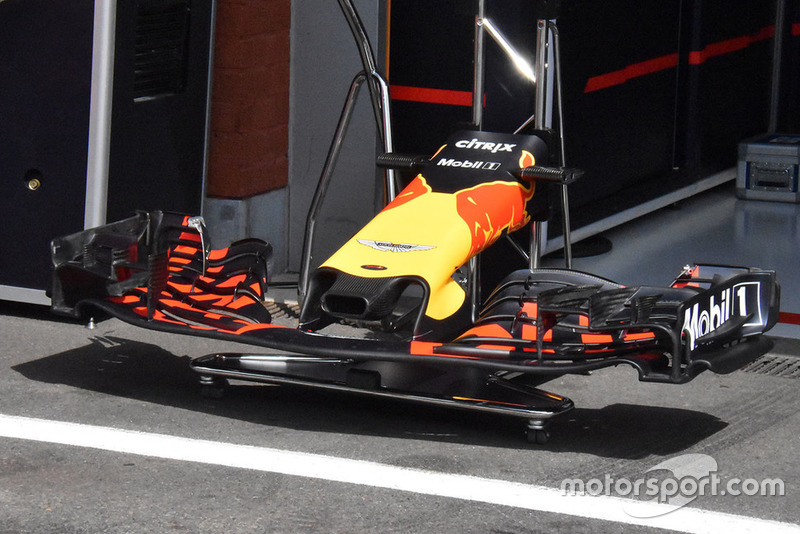Red Bull Racing RB14 ön kanadı