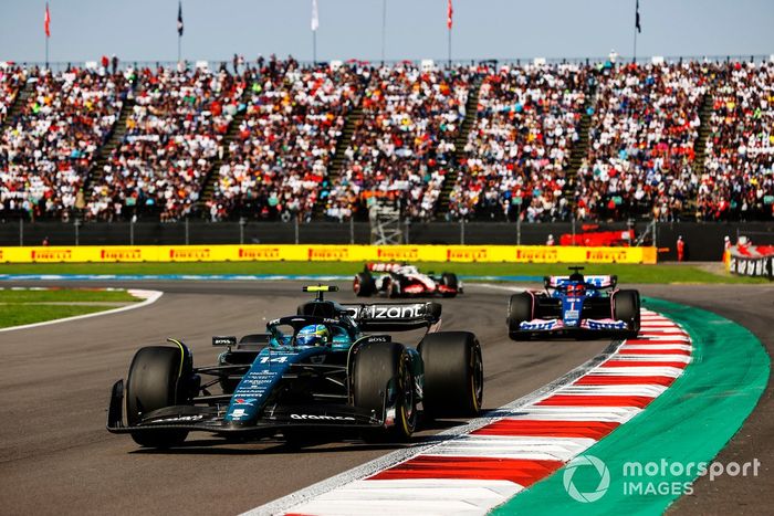 Fernando Alonso, Aston Martin AMR23, Esteban Ocon, Alpine A523, Nico Hulkenberg, Haas VF-23