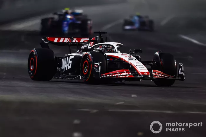 Kevin Magnussen, Haas VF-23