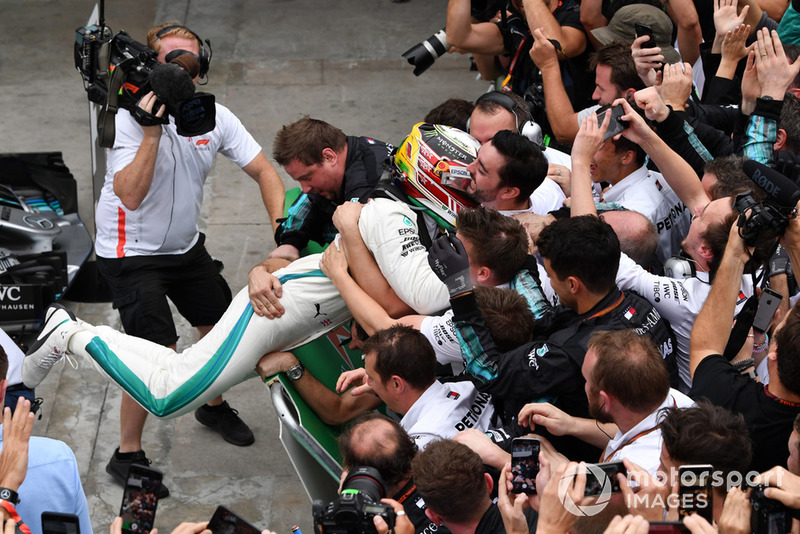 Льюіс Хемілтон, Mercedes-AMG F1 W09 EQ Power+