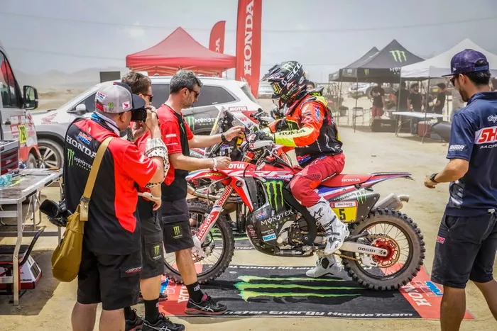 #5 Monster Energy Honda Team Honda: Joan Barreda