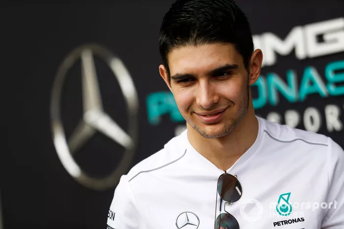 Al acecho estaba Ocon. El protegido de Mercedes ocupa el puesto de piloto reserva al quedarse sin asiento de cara a 2019. El equipo tiene mucha fe en él, pero optó por renovar a Bottas antes del GP de Bélgica.