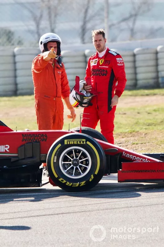 Sebastian Vettel, Ferrari SF1000 fermo in pista