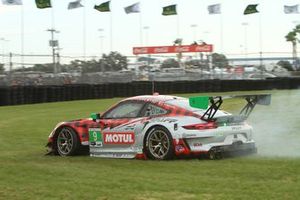 Ausritt: #9 Pfaff Motorsports Porsche 911 GT3 R: Dennis Olsen, Zacharie Robichon, Lars Kern, Patrick Pilet