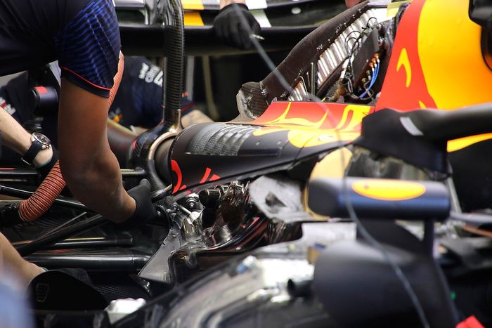 Red Bull Racing RB19, engine