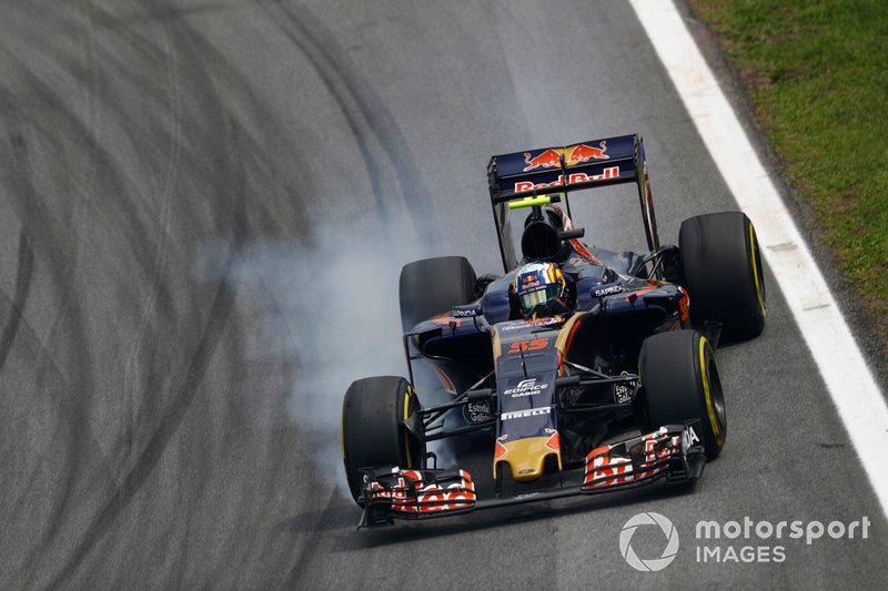 2016: Toro Rosso-Ferrari STR11