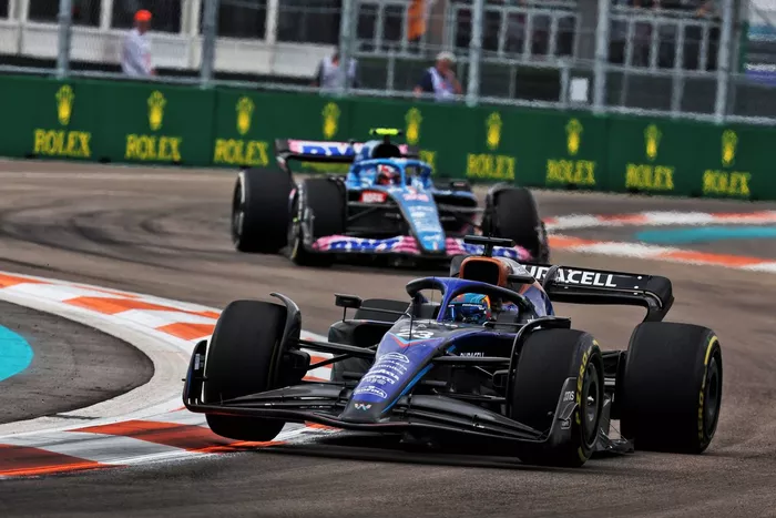 Alex Albon, Williams FW44