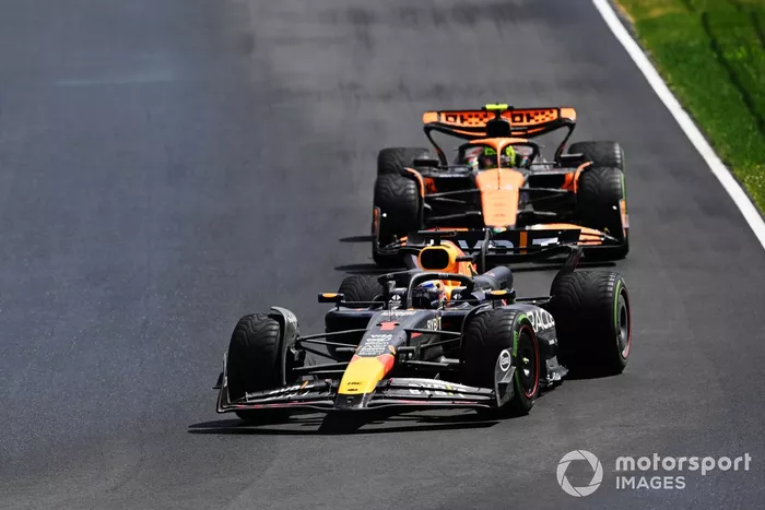 Max Verstappen, Red Bull Racing RB20, Lando Norris, McLaren MCL38