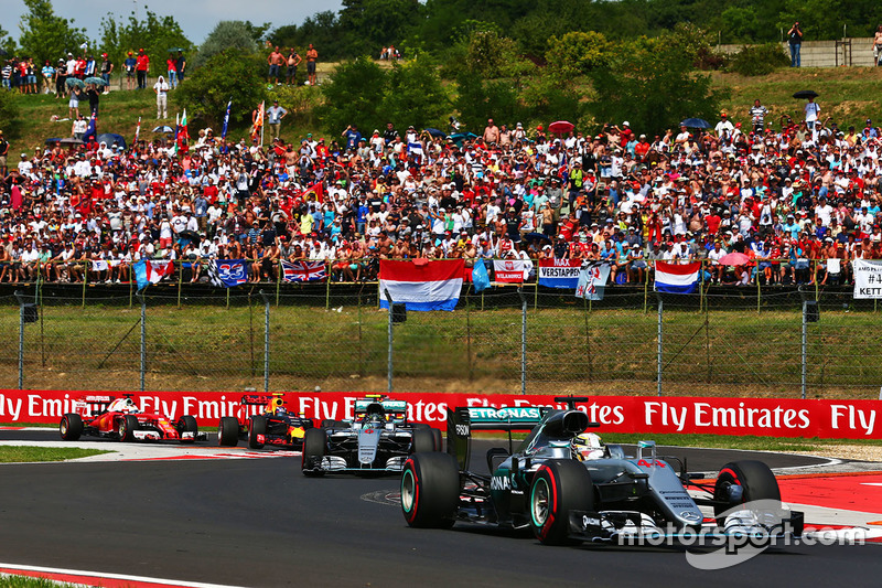 Lewis Hamilton, Mercedes AMG F1 W07 Hybrid