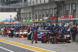 #7 Audi Sport Team Joest Audi R18: Андре Лоттерер, Марсель Фасслер