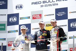 Rookie Podium: second place David Beckmann, kfzteile24 Mücke Motorsport Dallara F312 Mercedes-Benz