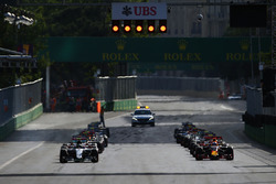 Nico Rosberg, Mercedes AMG F1 W07 Hybrid en pole au départ