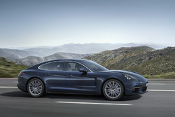 Nuova Porsche Panamera