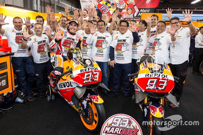 Race winner Marc Marquez, Repsol Honda Team celebrates with his team