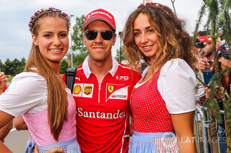 Sebastian Vettel, Ferrari y chicas