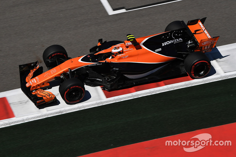 25 місце — Стоффель Вандорн, McLaren — 0